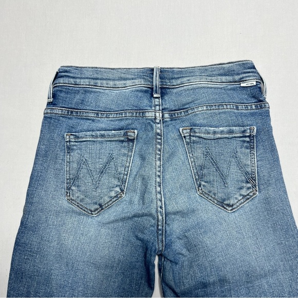 Mother The Insider Crop Step Fray Jeans in Reckless On A Shiny White Vespa Sz 25 - Picture 10 of 15